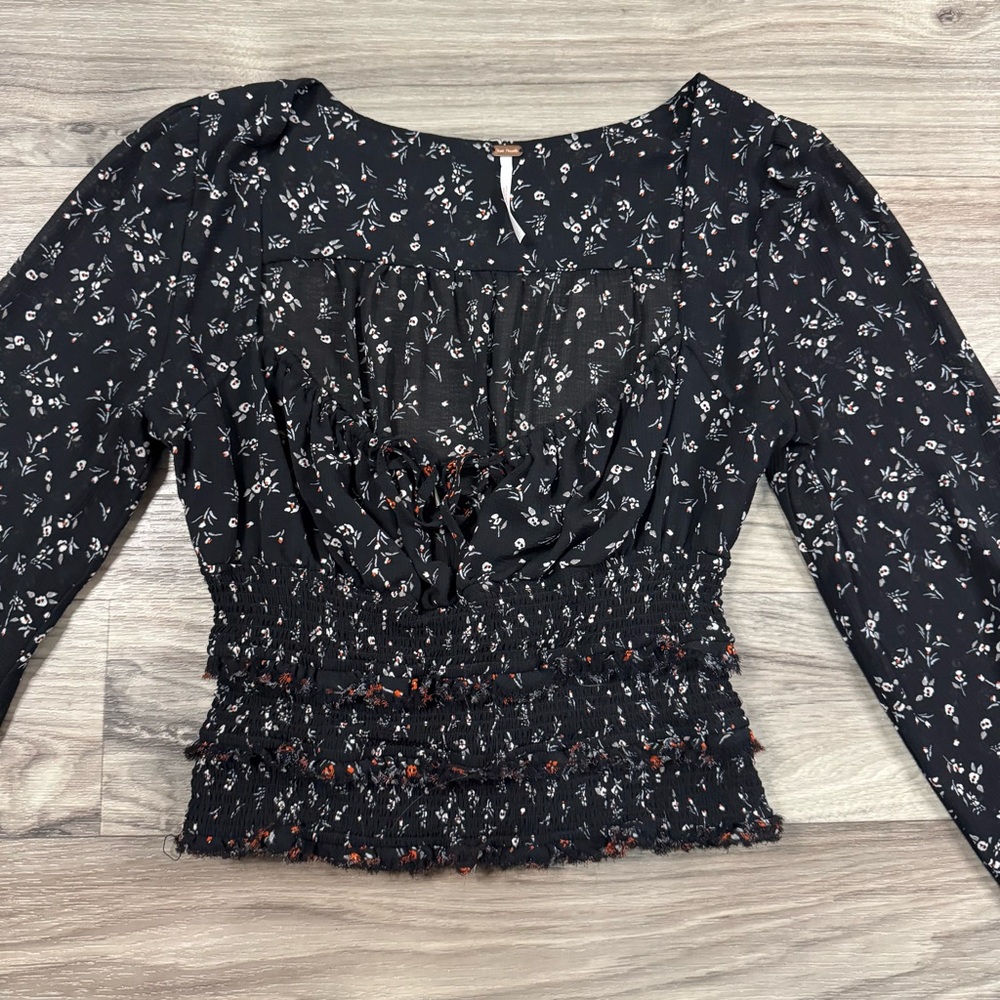 Free People Lolita Floral Smocked Long Sleeve Blouse Size Small - Picture 4 of 7